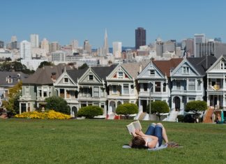 Urban vs Rural Living: Which is Best For You?