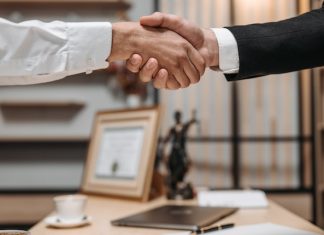 Communication With PI Attorneys: Effective Ways To Do It