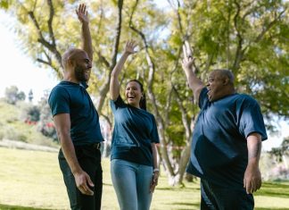 A List of Activities for Seniors That Encourage Socialization