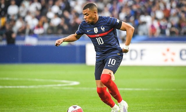 Kylian Mbappe Net worth, Girlfriend, Family and Career Kylian Mbappe Net worth - Mbappe wife - kylian mbappe gf - mbappe net worth
