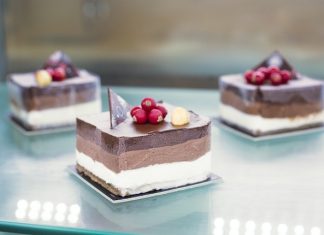 Create Lasting Memories: Buy Gelato Cakes for Various Events