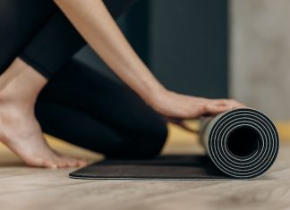 3 Hip Flexor Band Exercises for Tight Hip Flexors hip flexor band exercises