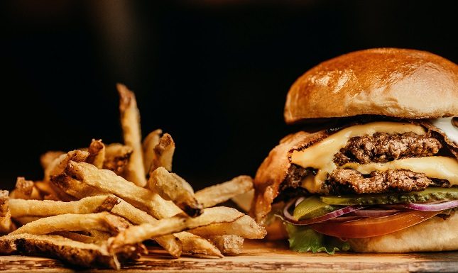 Bite into Success: The Top 10 Decor General Essentials Every Burger Franchise Needs!