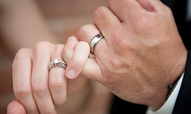 Symbols of Love: The Power of Engraved Motifs on Wedding and Engagement Rings