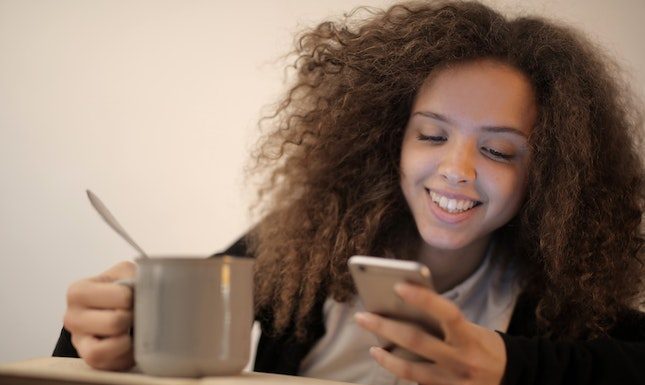 Social Media Effect on Self-Esteem of Teens Getting Orthodontics