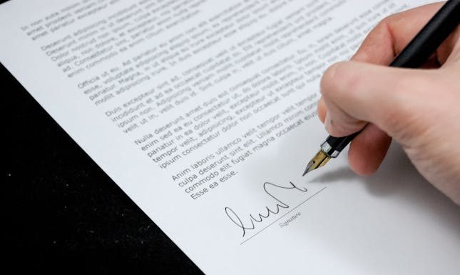 Mastering Efficiency: The Business Guide to Streamlining Processes with Online Signatures