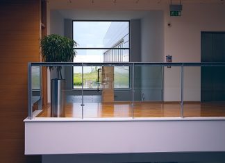 Tips for Choosing a Trusted Commercial Door Company