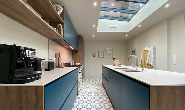 Sleek and Chic: The Contemporary Allure of High Gloss Slab Doors in Kitchens