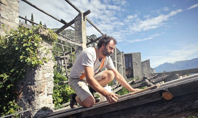 Why Should You Hire Commercial Roofing Contractors?