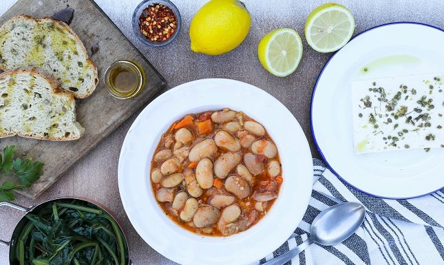 From the Field to the Kitchen: How Peyton Manning is Revolutionizing Gameday Snacks with Bush’s Baked Beans
