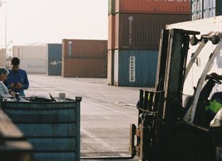 Why Efficient Freight Management Solutions Are the Backbone of E-Commerce