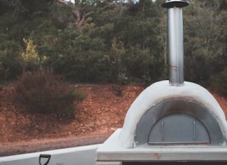 How to Choose the Best Outdoor Pizza Oven Kit