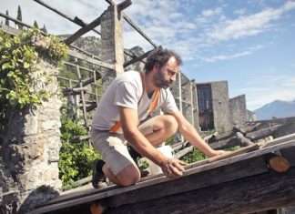 Top 7 Signs Your Roof Needs Immediate Storm Damage Repair