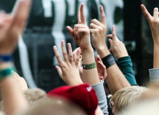 Why Tyvek Wristbands Are the Best Choice for Large-Scale Events