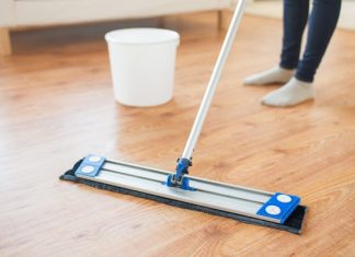 9 Reasons to Hire a Professional Hardwood Floor Cleaning Service