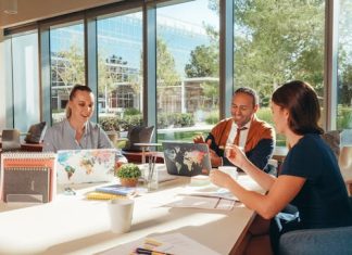 RoarLeveraging Business InfoGuide by RipRoar: Empowering Success in Modern Entrepreneurship RoarLeveraging Business InfoGuide by RipRoar