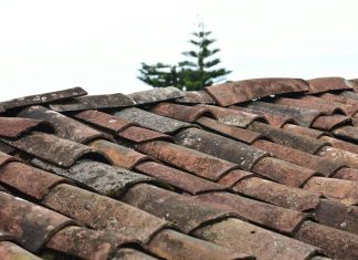 Top Tips For Maintaining Your Roof Throughout The Year