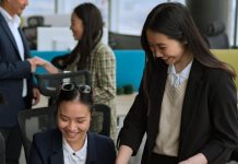 Management Guide EWMagWork: A Simple Way to Manage Work Smarter Management Guide EWMagWork